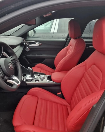 Alfa Romeo Giulia cena 246300 przebieg: 1, rok produkcji 2023 z Dzierzgoń małe 11